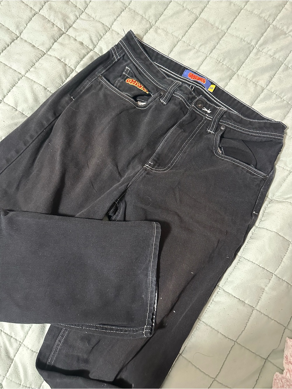 EMPYRE baggy straight leg cargos with white stitching
